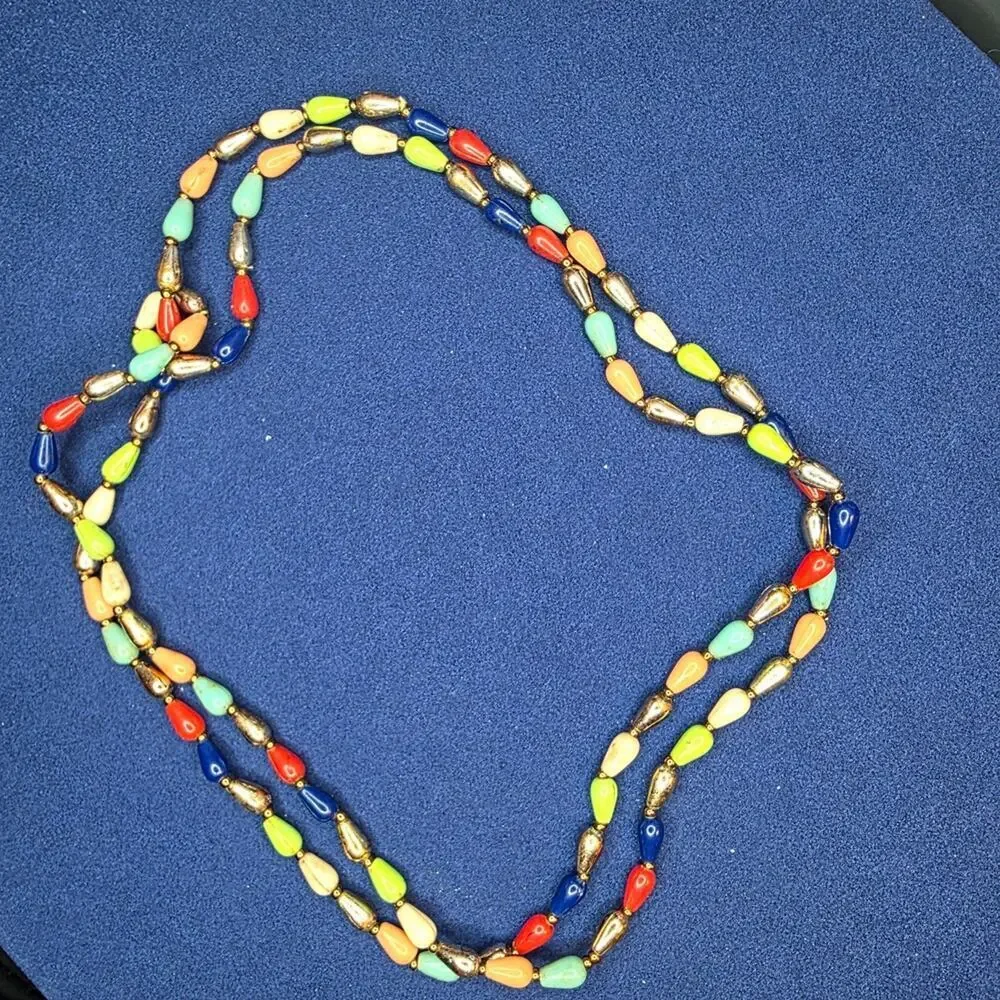 Vintage Colorful Molded Bead Station Necklace Lightweight Long 505